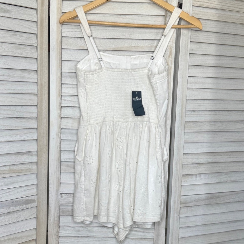 Hollister White Eyelet Button Front Romper Smocked Back Girly Jumpsuit NWT Sz S - Picture 2 of 13